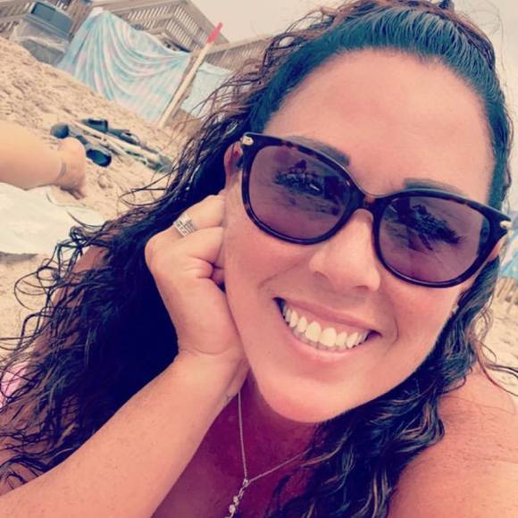 Meet your Posher, Tara - Picture 1 of 1